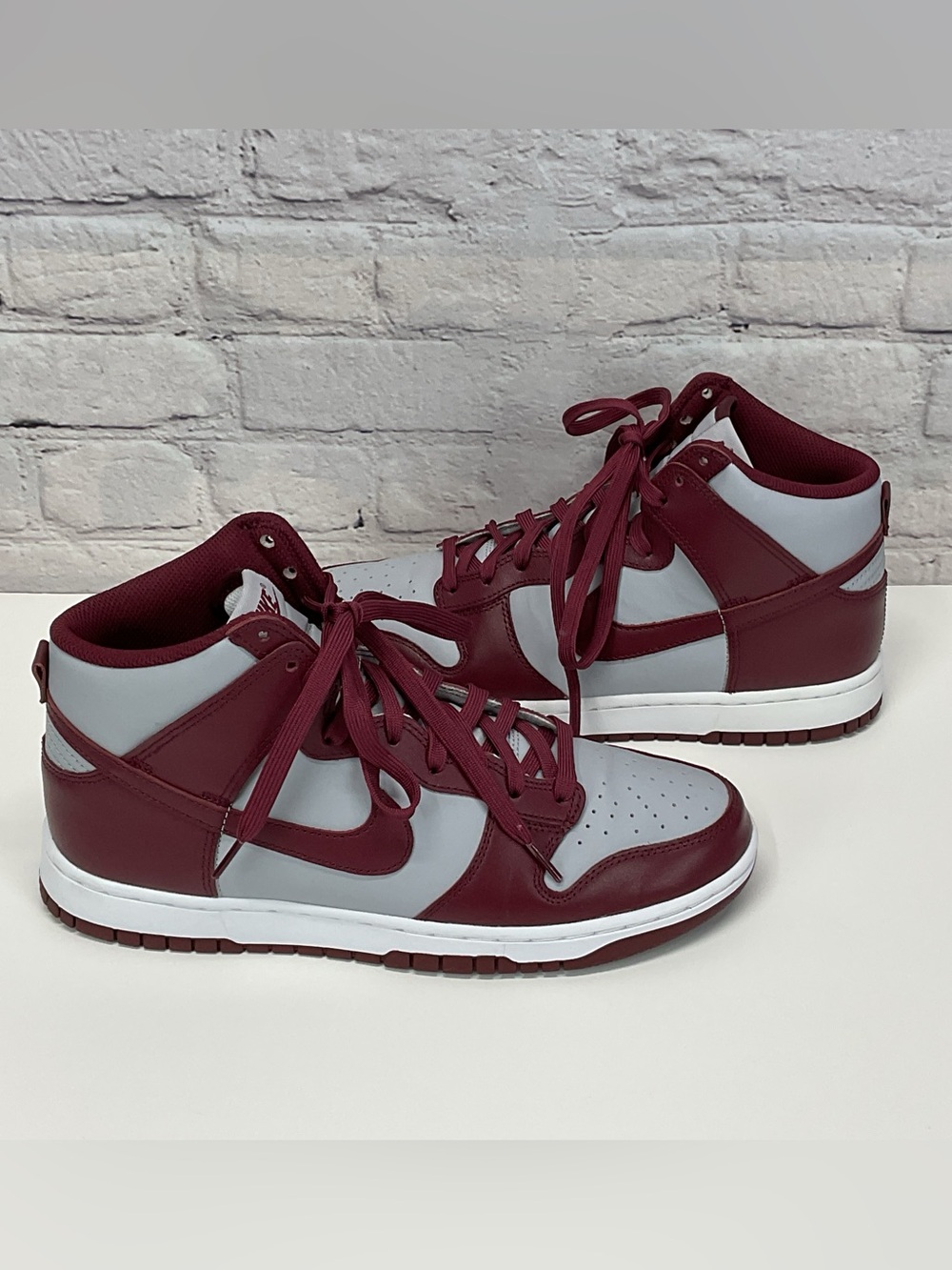 Nike Dunk High Sneaker Men's Size 9.5 Dark Beetroot Gray Athleisure Basketball